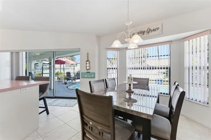 Kitchen/Dinette