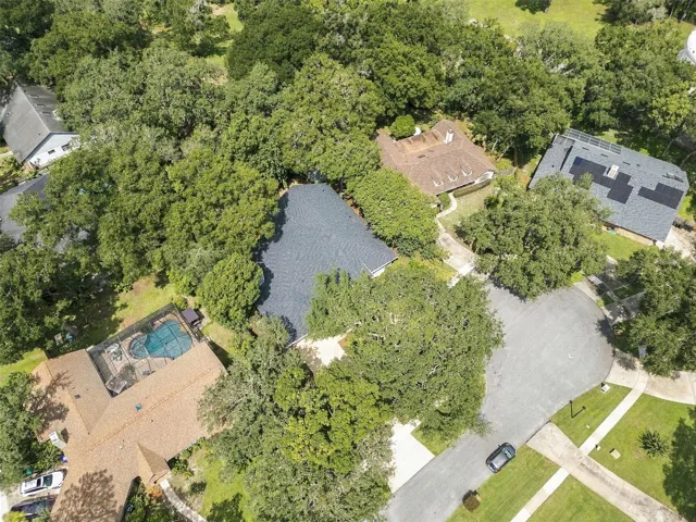 Aerial view of cul de sac location