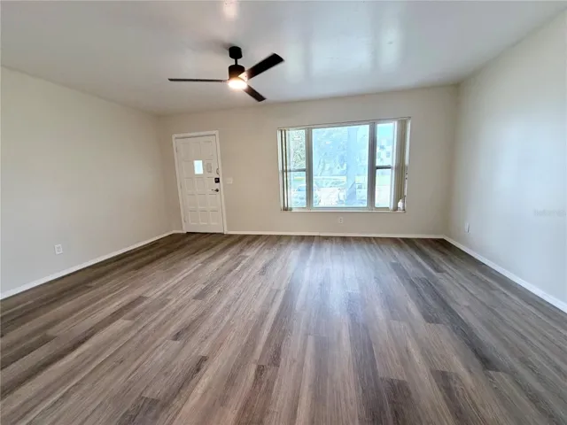 Light and bright ground floor unit.