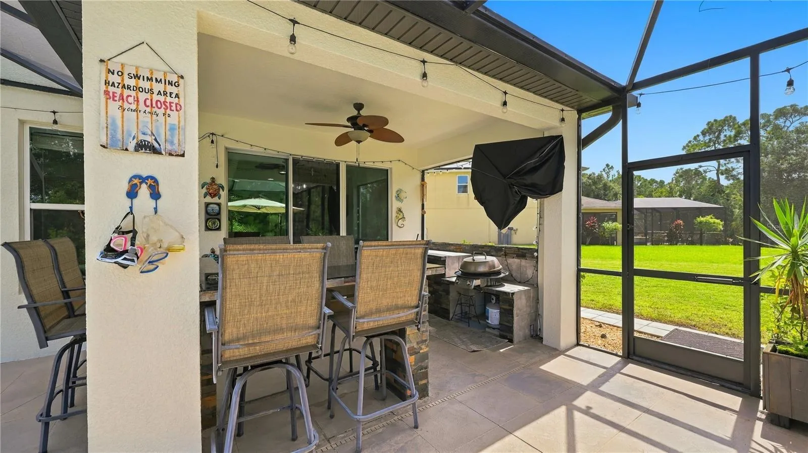 lanai and pool area
