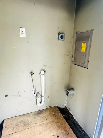 Washer/ dryer hookup