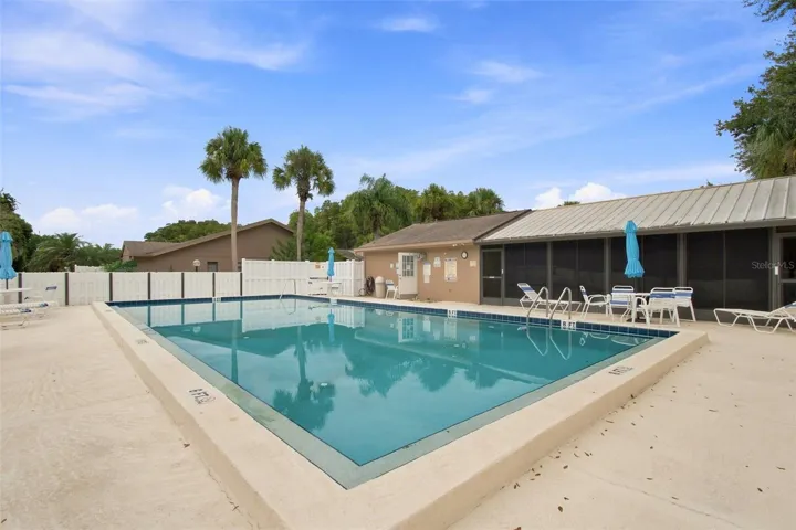 Community Pool w/Screened Recreation Area