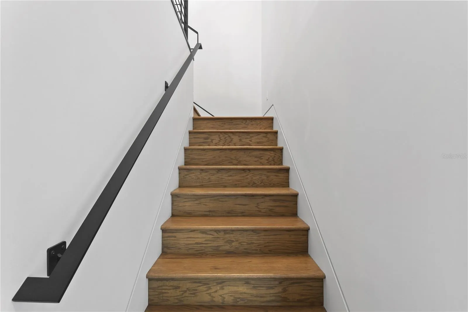 Stairs to 2nd Floor