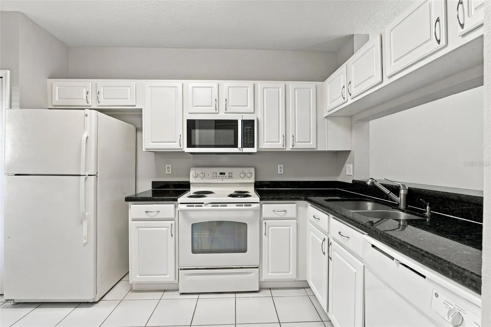 Kitchen: Granite Counter Tops