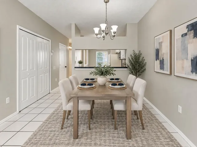 Virtually Staged: Dining Room