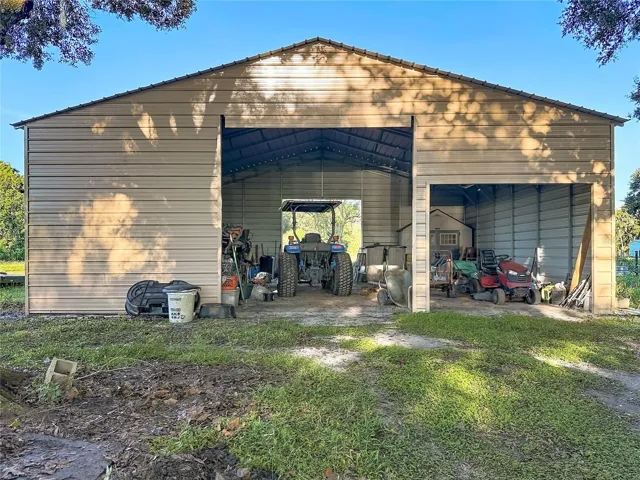 Barn
