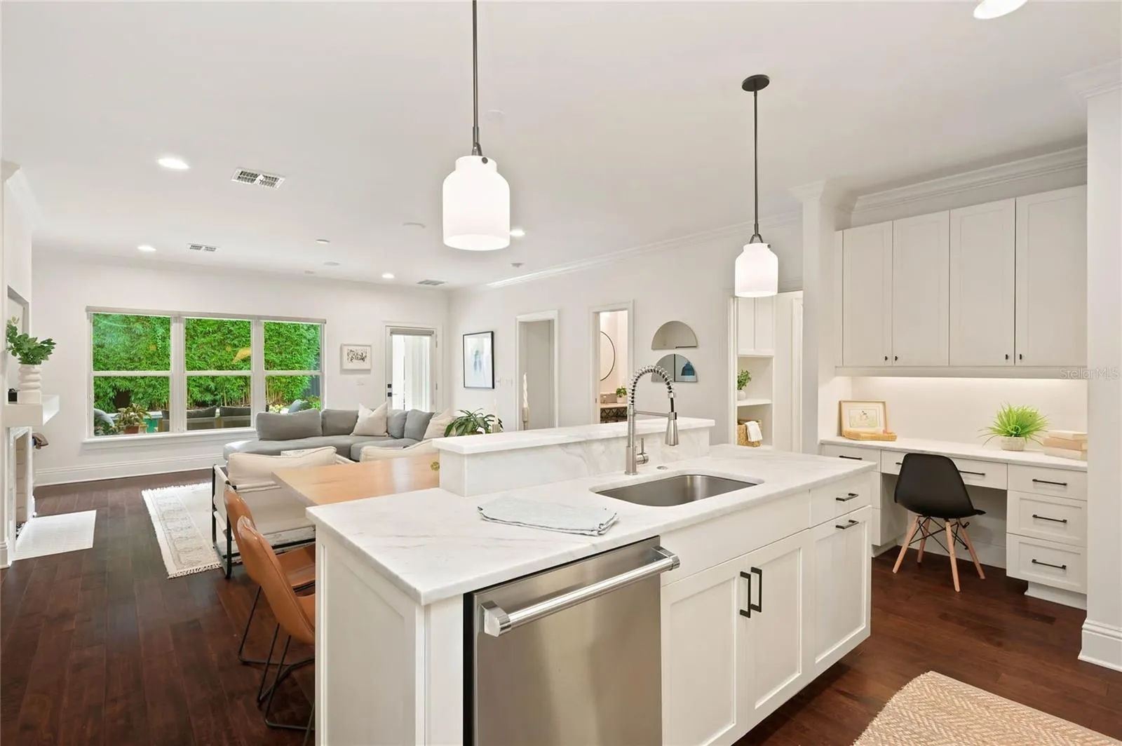 Island overlooking Family room and Built in desk for getting things done