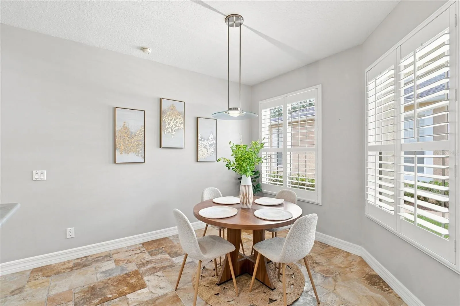 Breakfast nook
