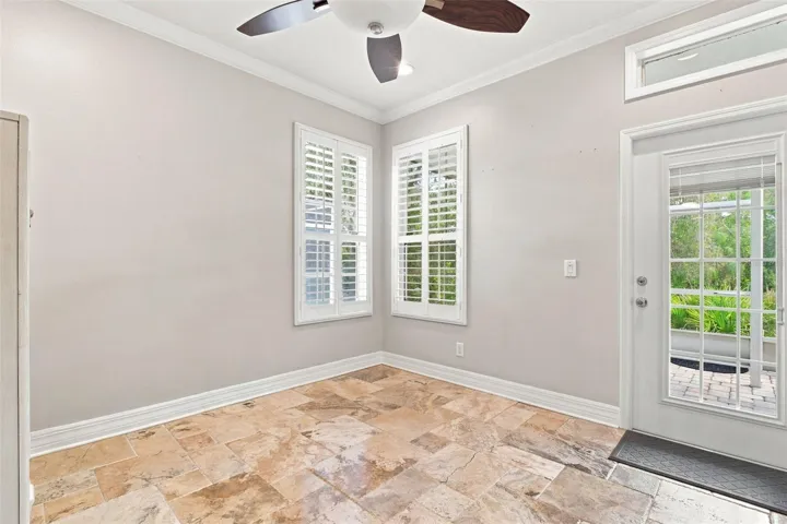 Bonus room (back of the house, goes out to the lanai)