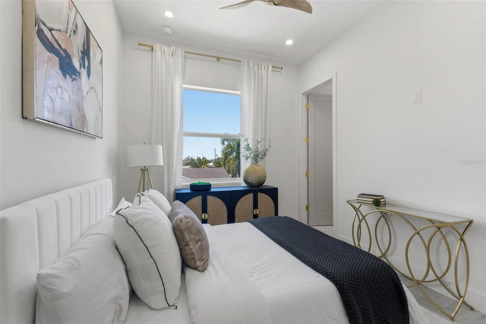 guest bedroom