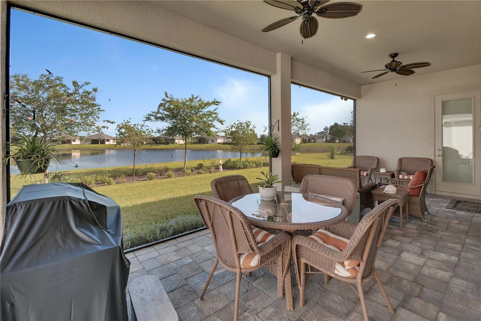 Dining and sitting areas on Lanai