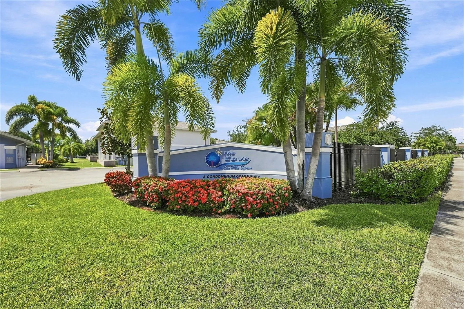 Welcome to The Cove at Six Mile!