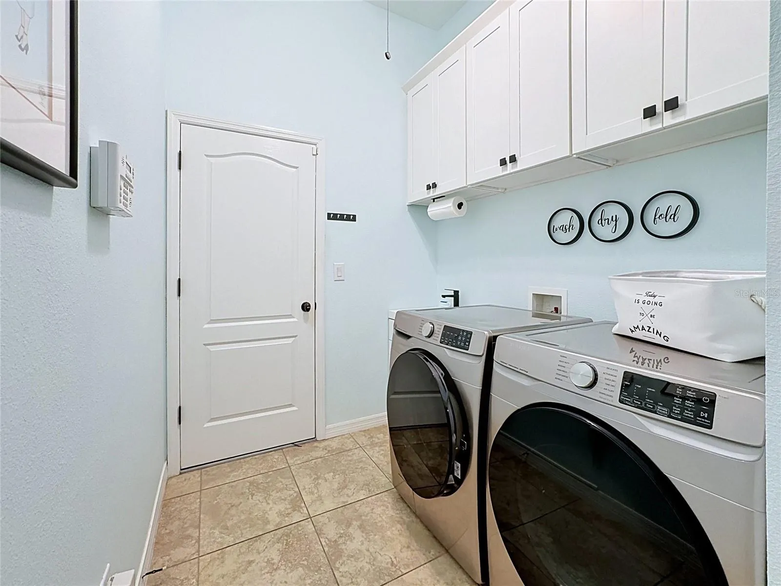 Laundry RM w/ Brand New Washer &amp; Dryer