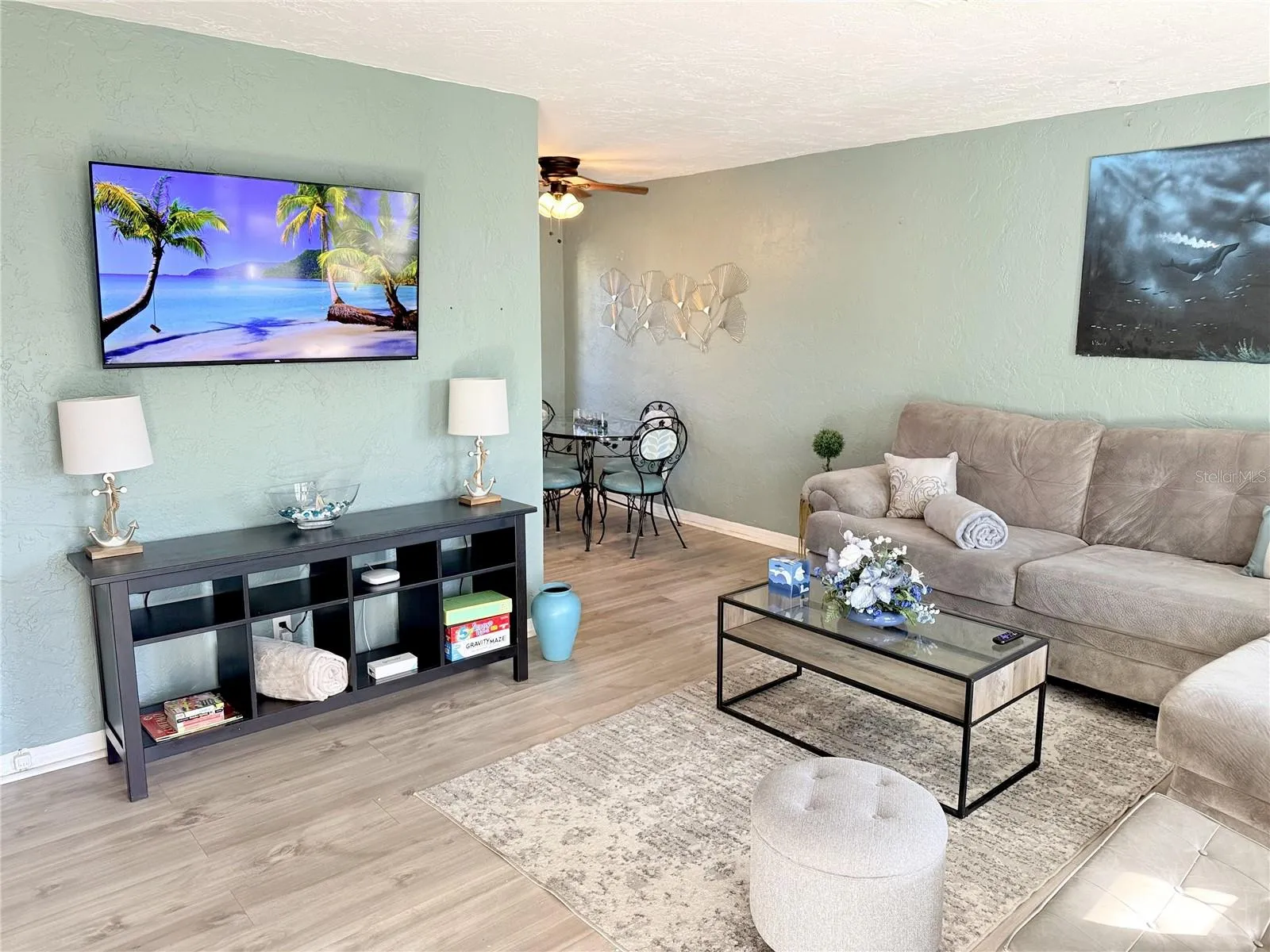 5025 Unit 2 - living room and dining area