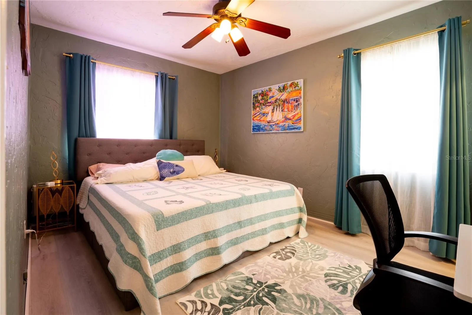 5029 Unit 5 - bedroom
