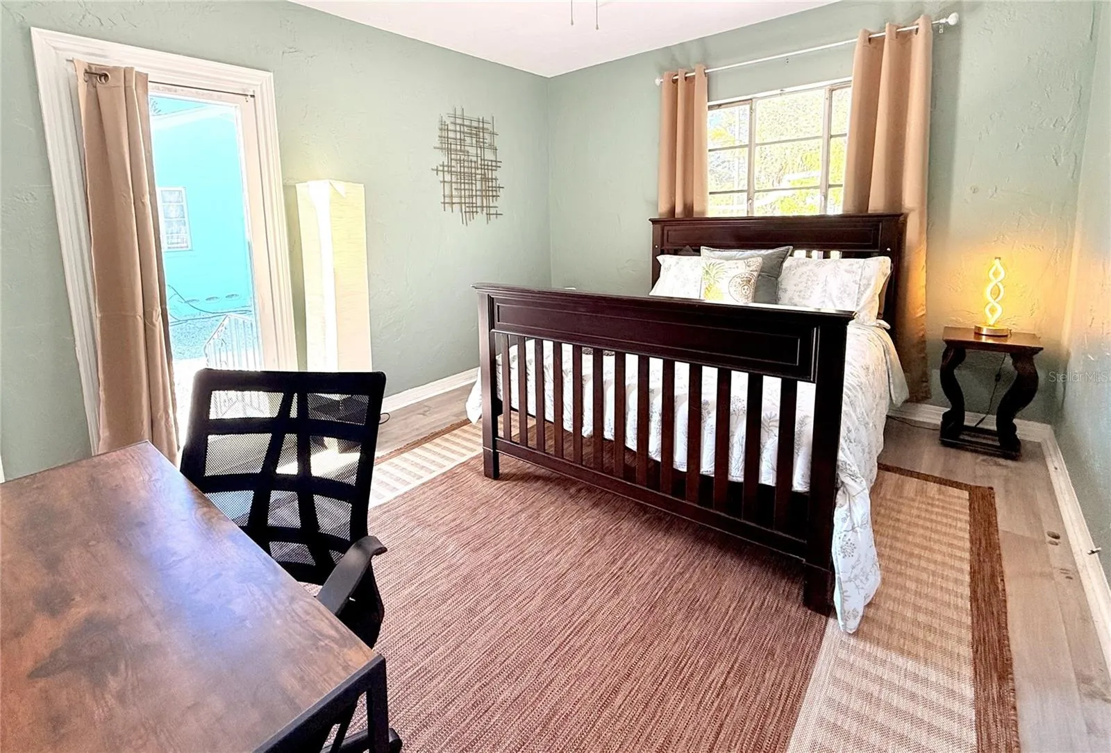 5025 Unit 2 - bedroom