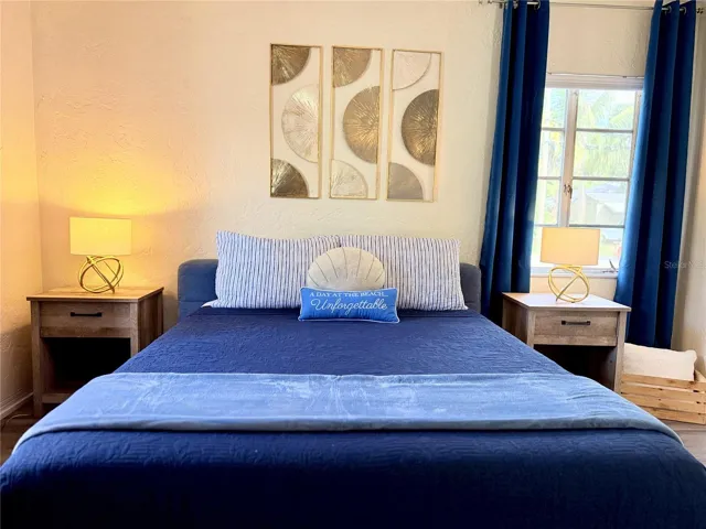 5027 Unit 4 - bedroom