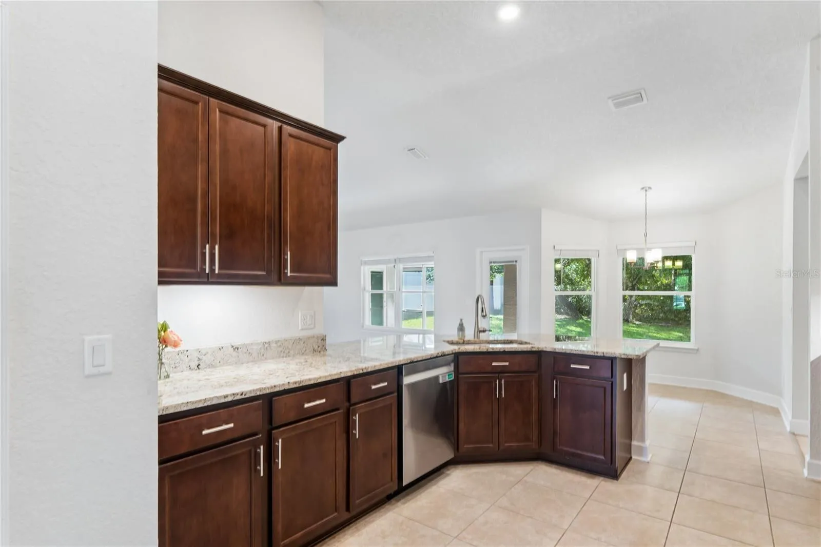 Spacious Kitchen