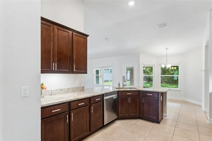 Spacious Kitchen