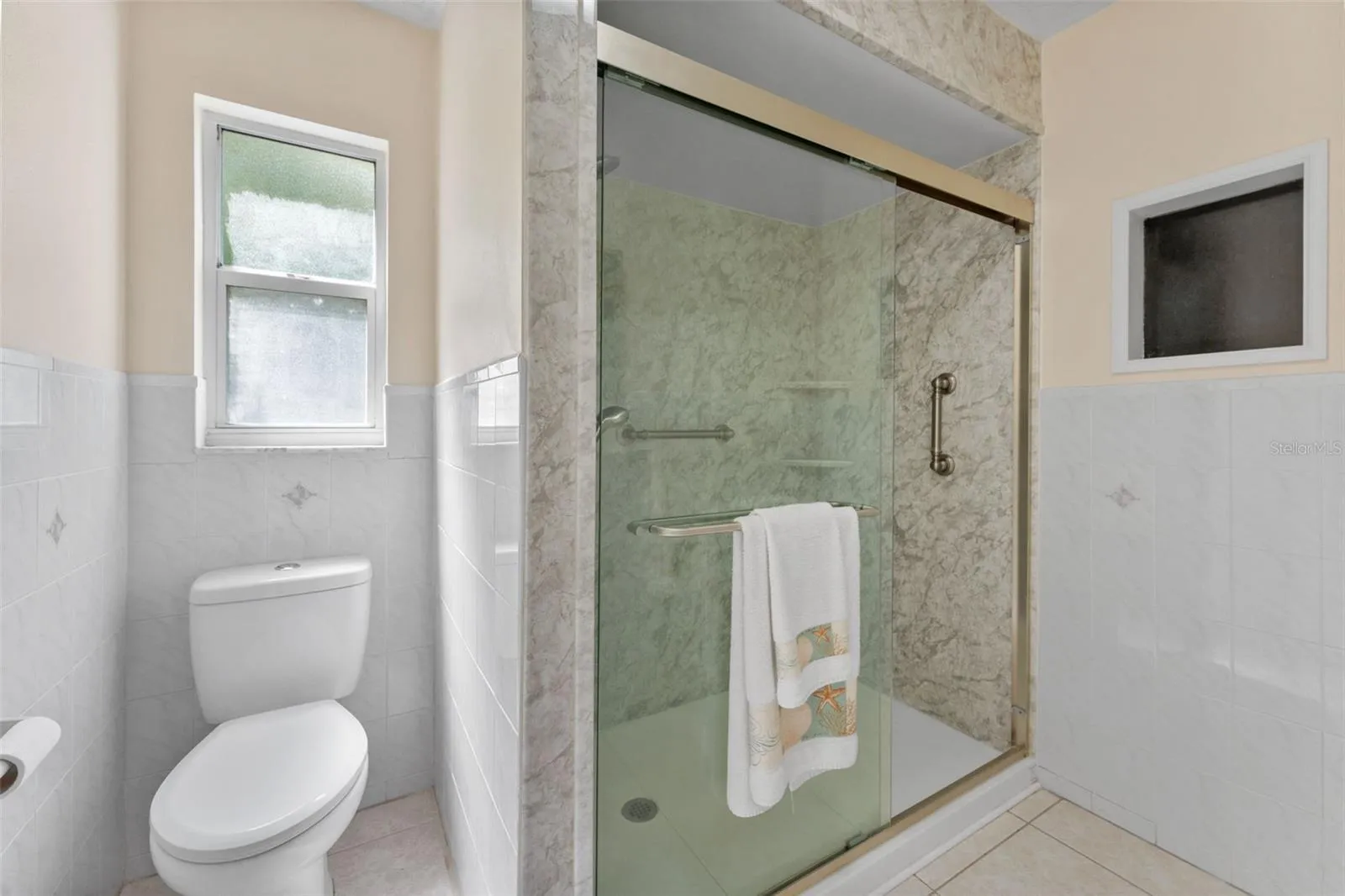 Primary shower