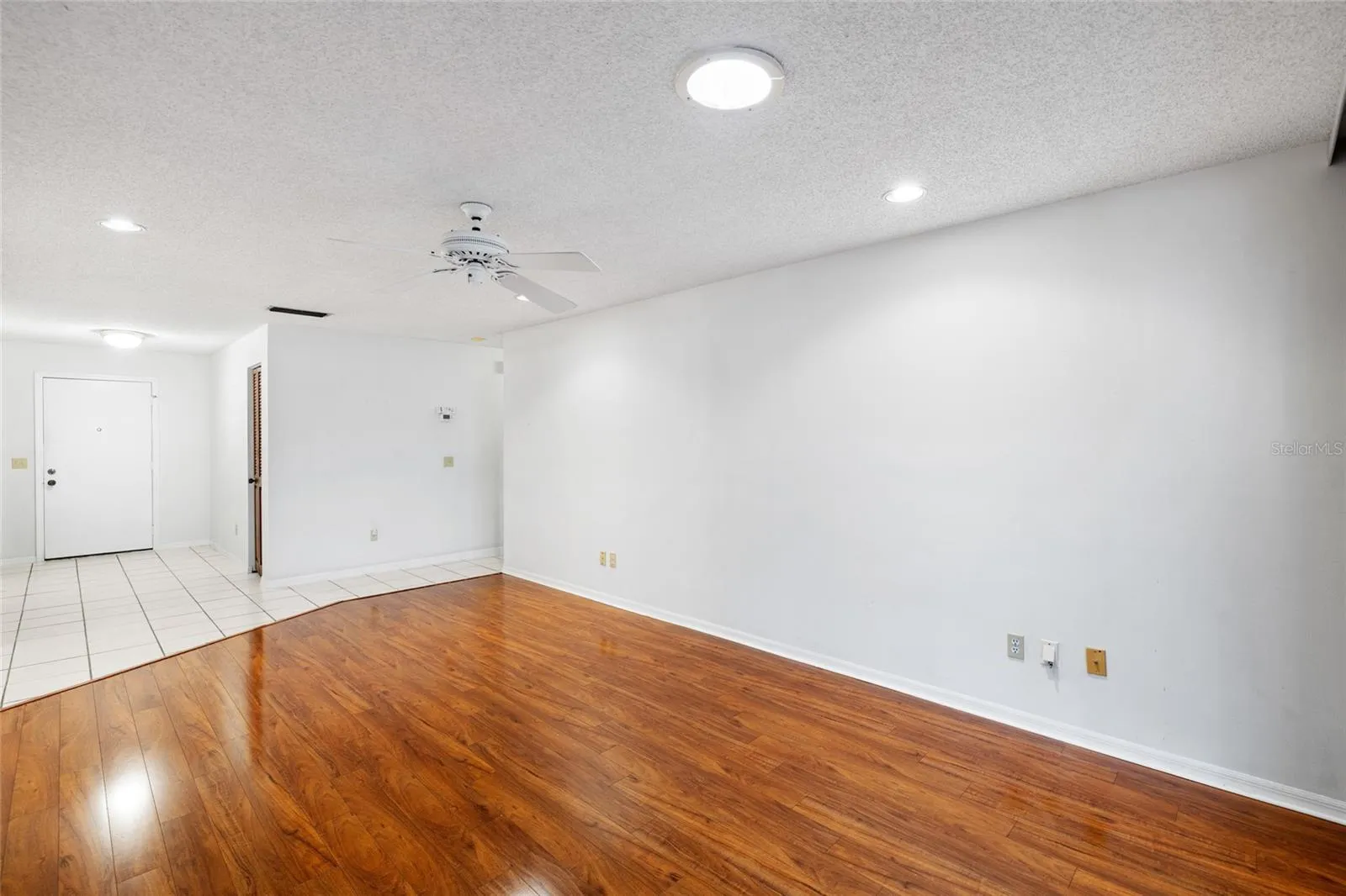 Living or Dining Room