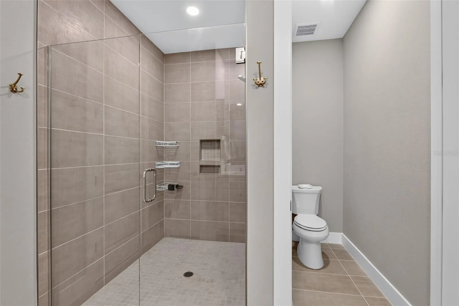 Ensuite