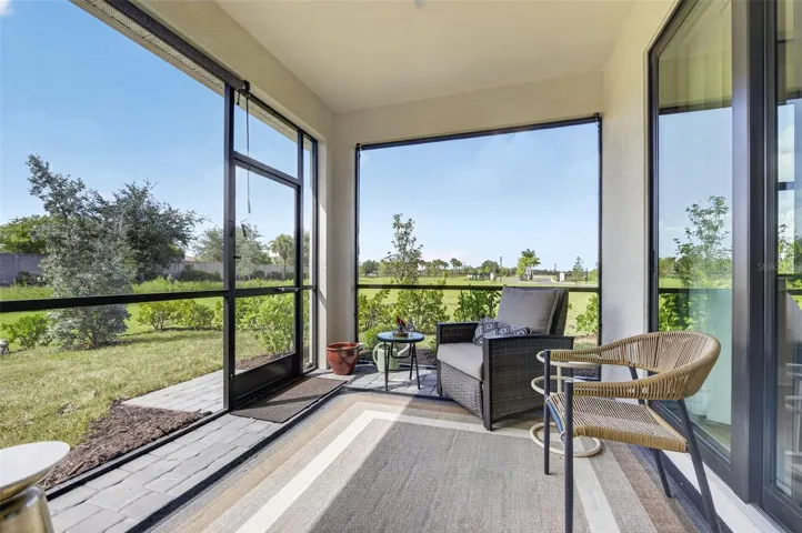 Enclosed Private Lanai