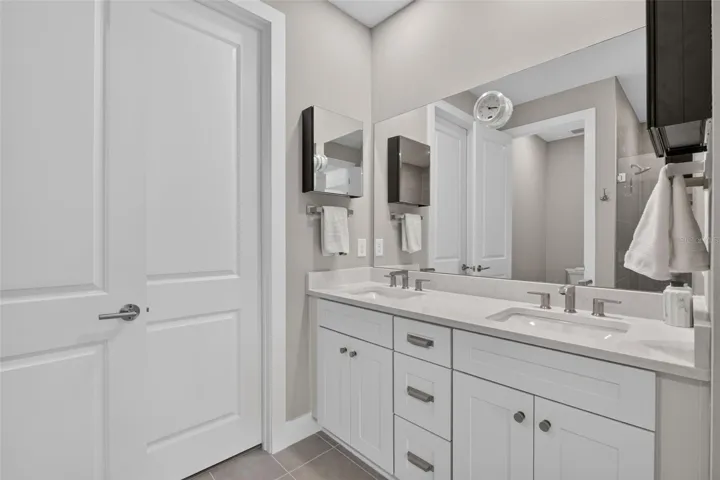 Ensuite