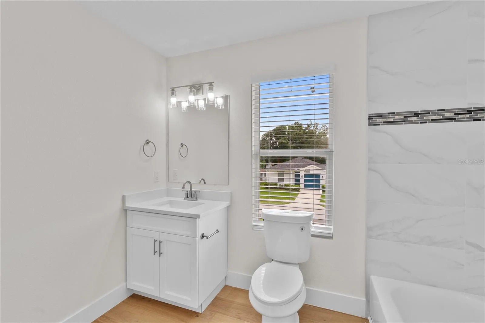 2nd floor full bath