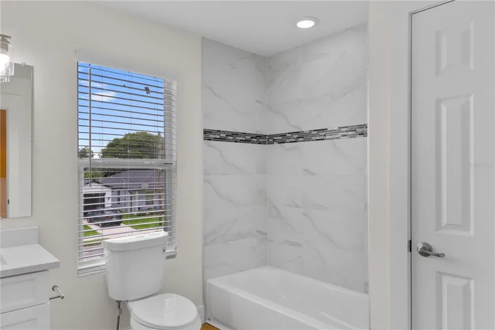 2nd floor full bath