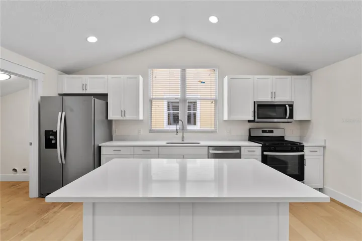 2nd floor kitchen large center island