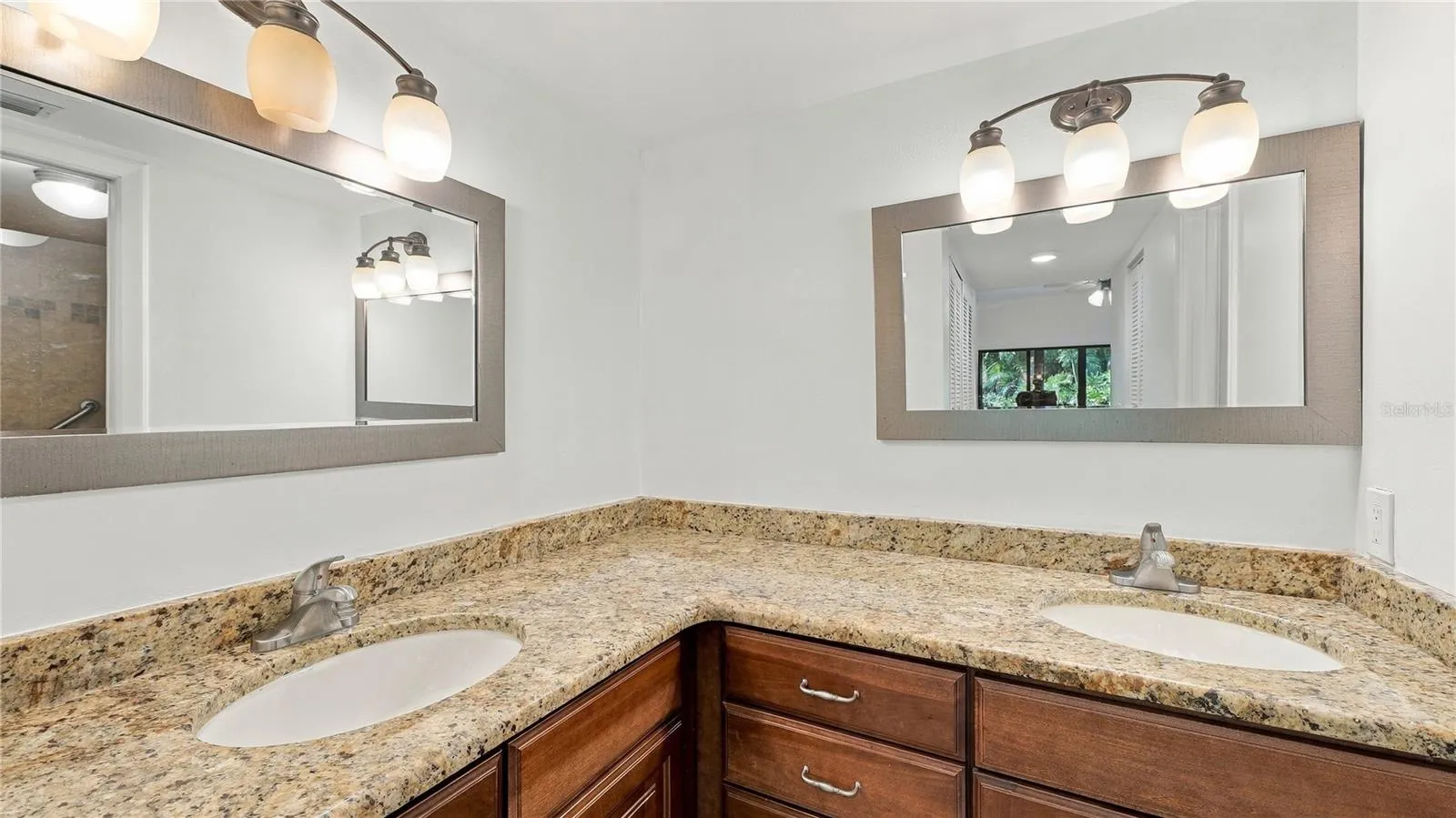 Primary Double Sink Vaniety