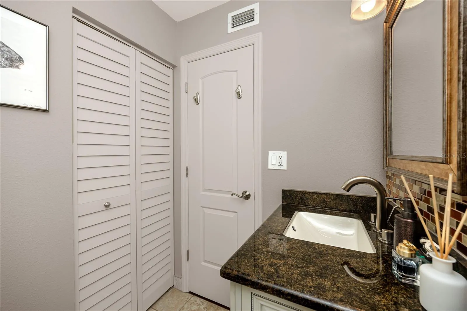 2nd Bathroom