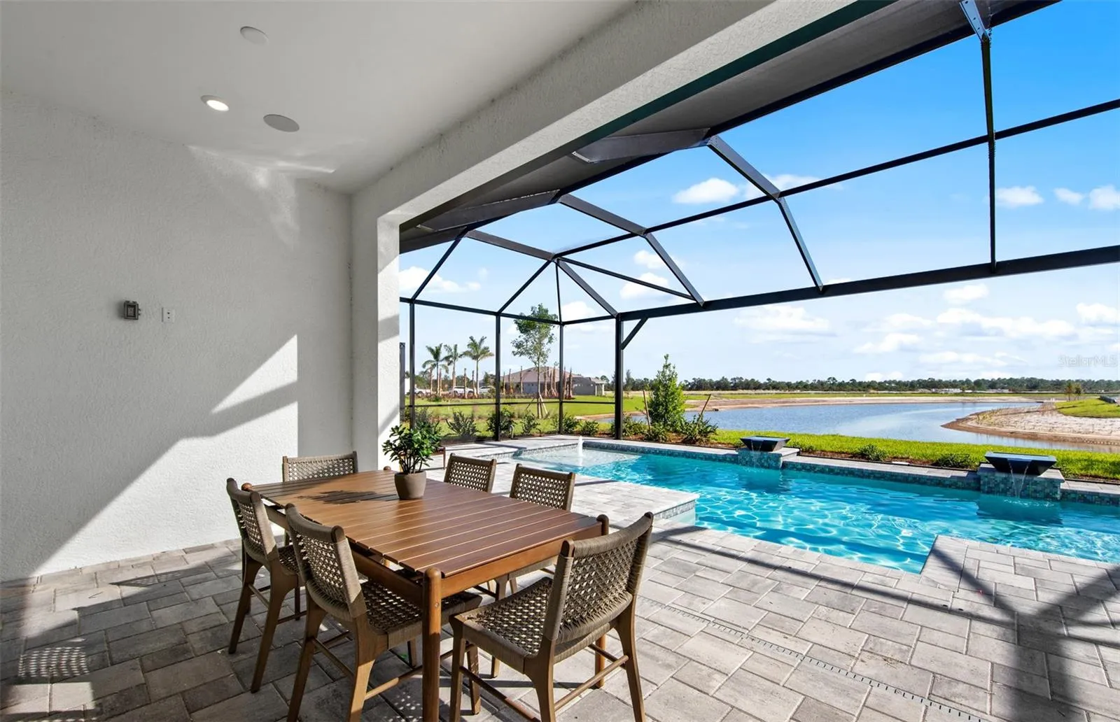 Photos are of furnished Stardom model. Homes may vary.