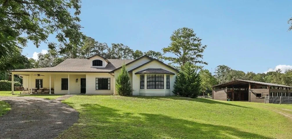 Front entry to home