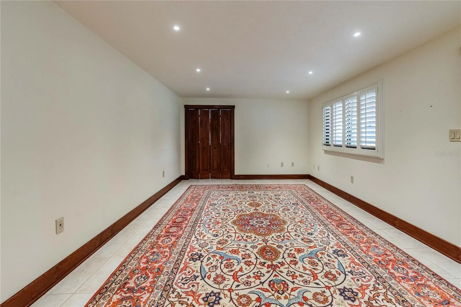 Entry Way living room