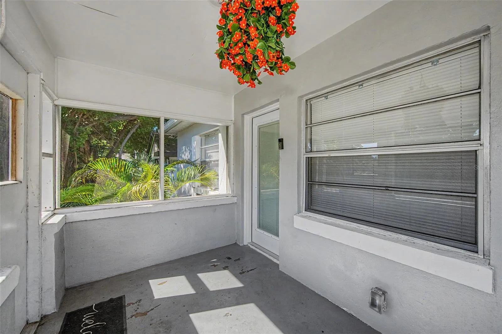 Screened in Patio