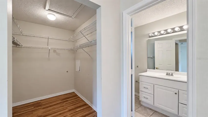 Master bedroom en-suite bath with large WIC.