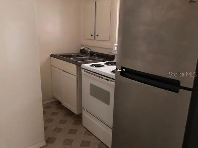 Garage apartment kitchen