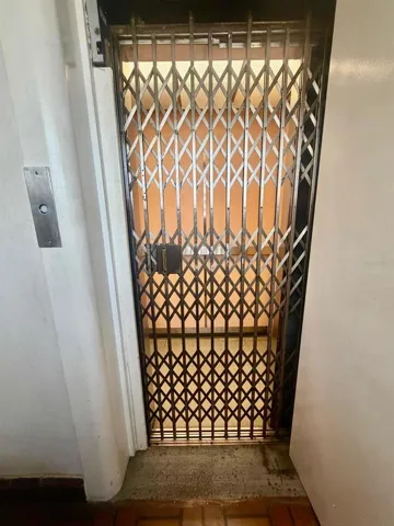 Building Elevator