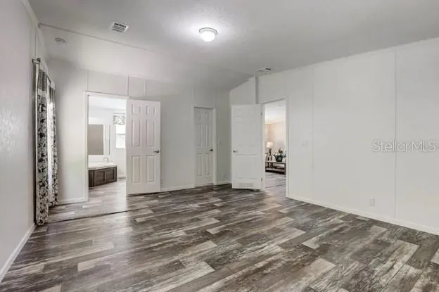 Primary suite
