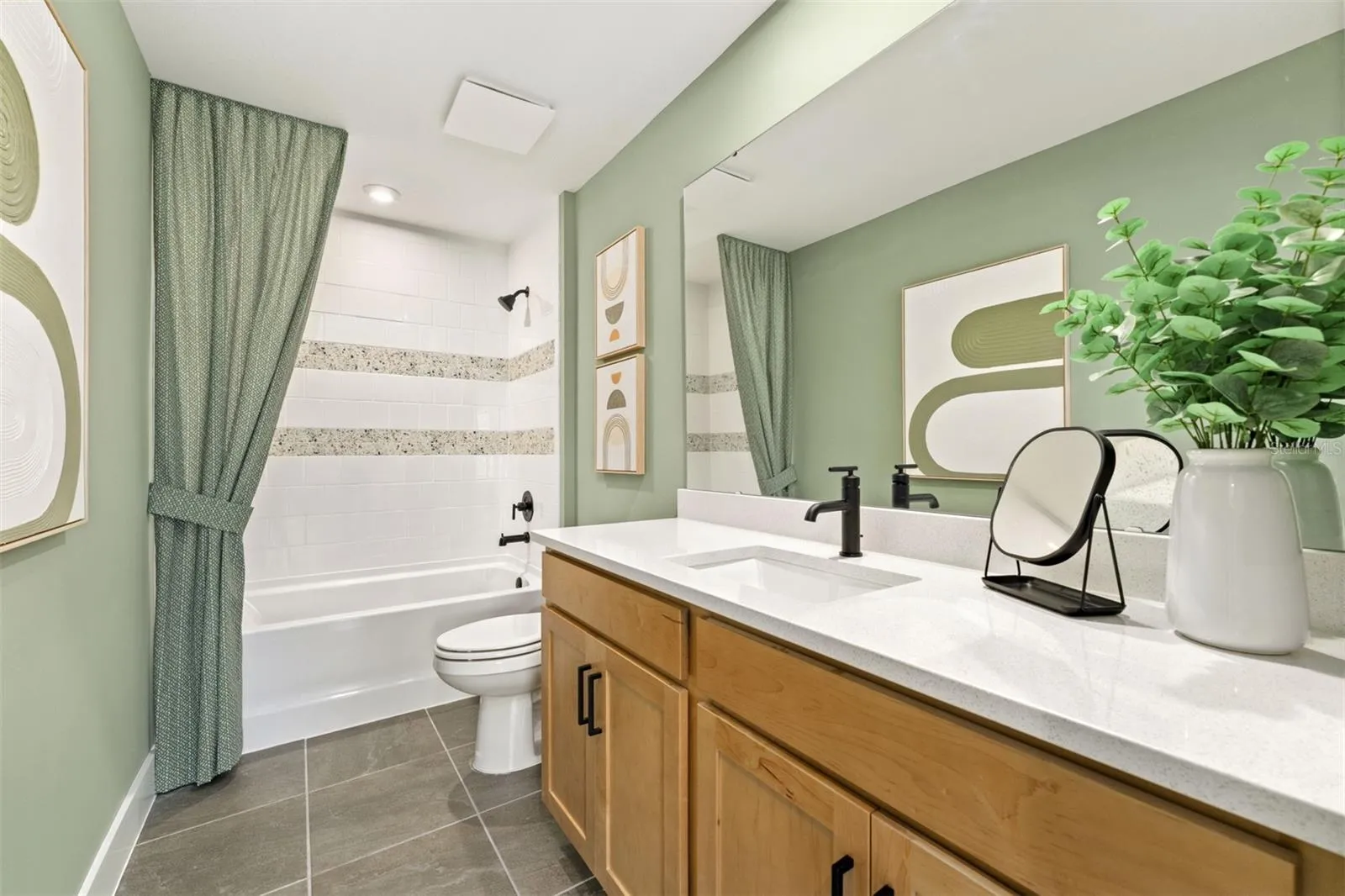 Meridian Parks Shenandoah Model Bathroom 2