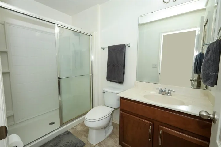 2nd Bath Upstairs