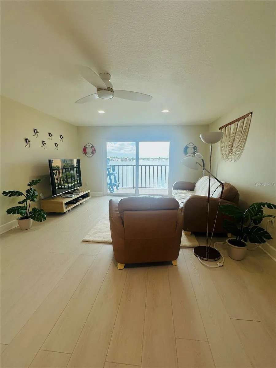 spacious living room