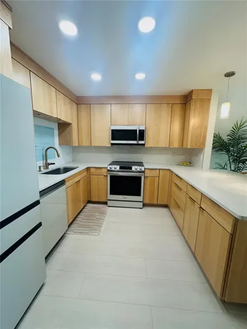 Kitchen, fully updated
