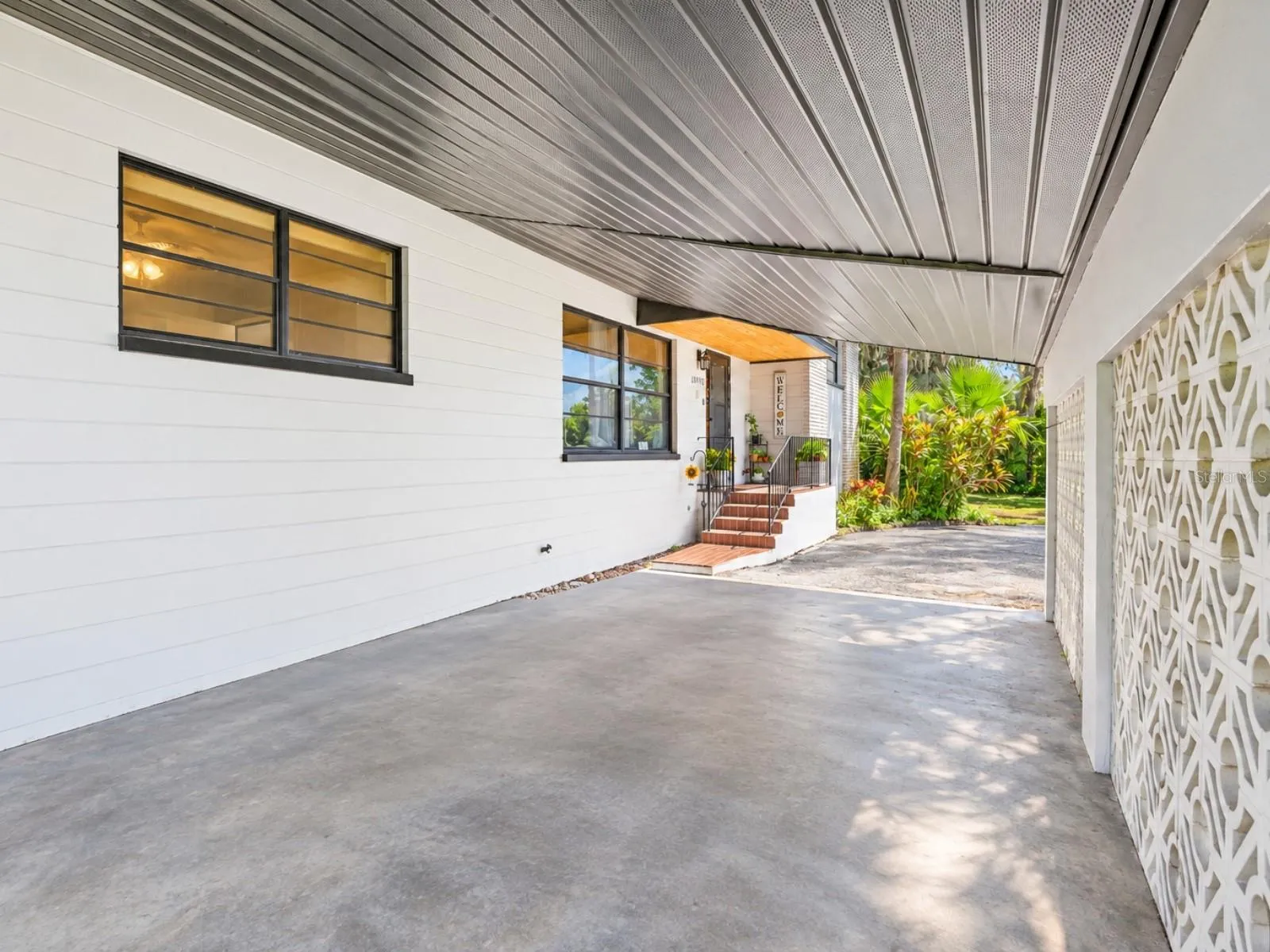 Carport