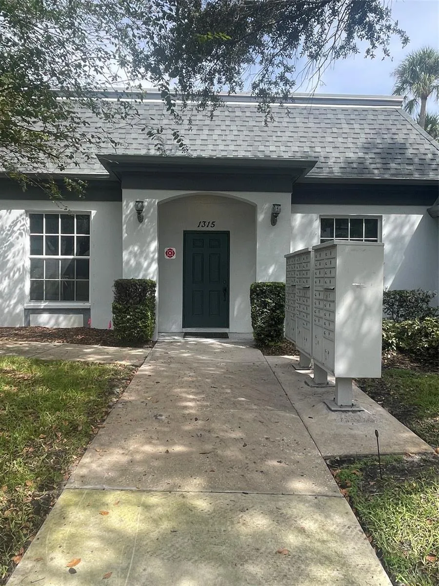Club House &amp; Mail boxes