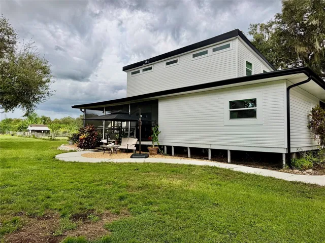 Front view of home