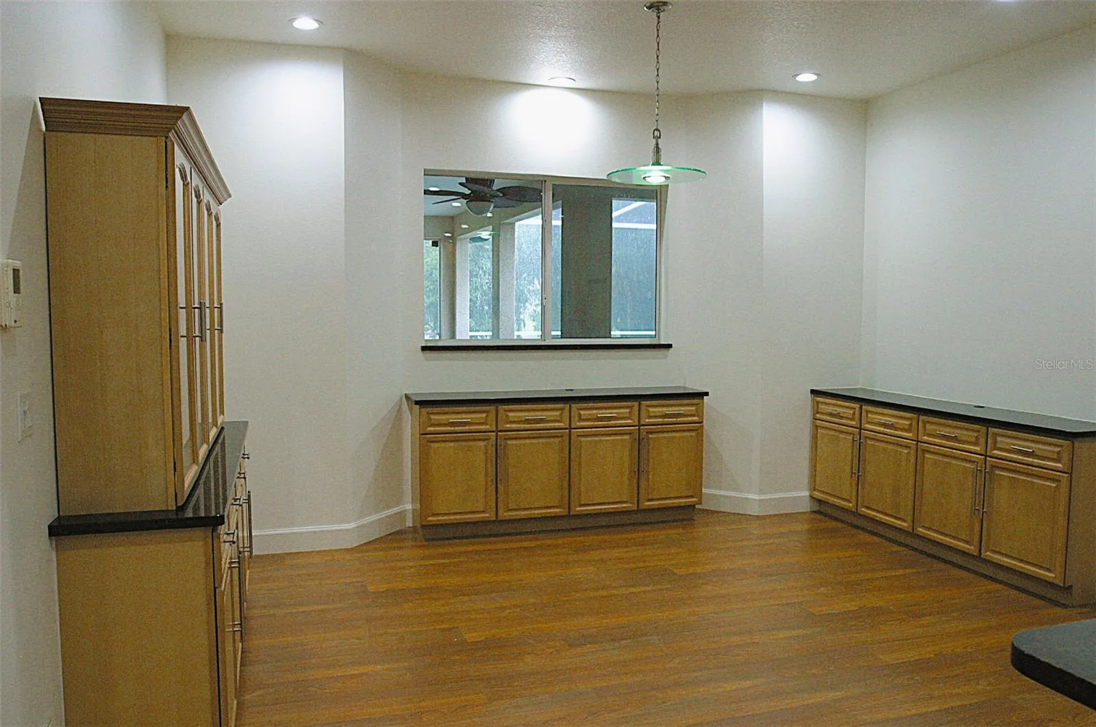 Chef's table area 11' x 15'6"