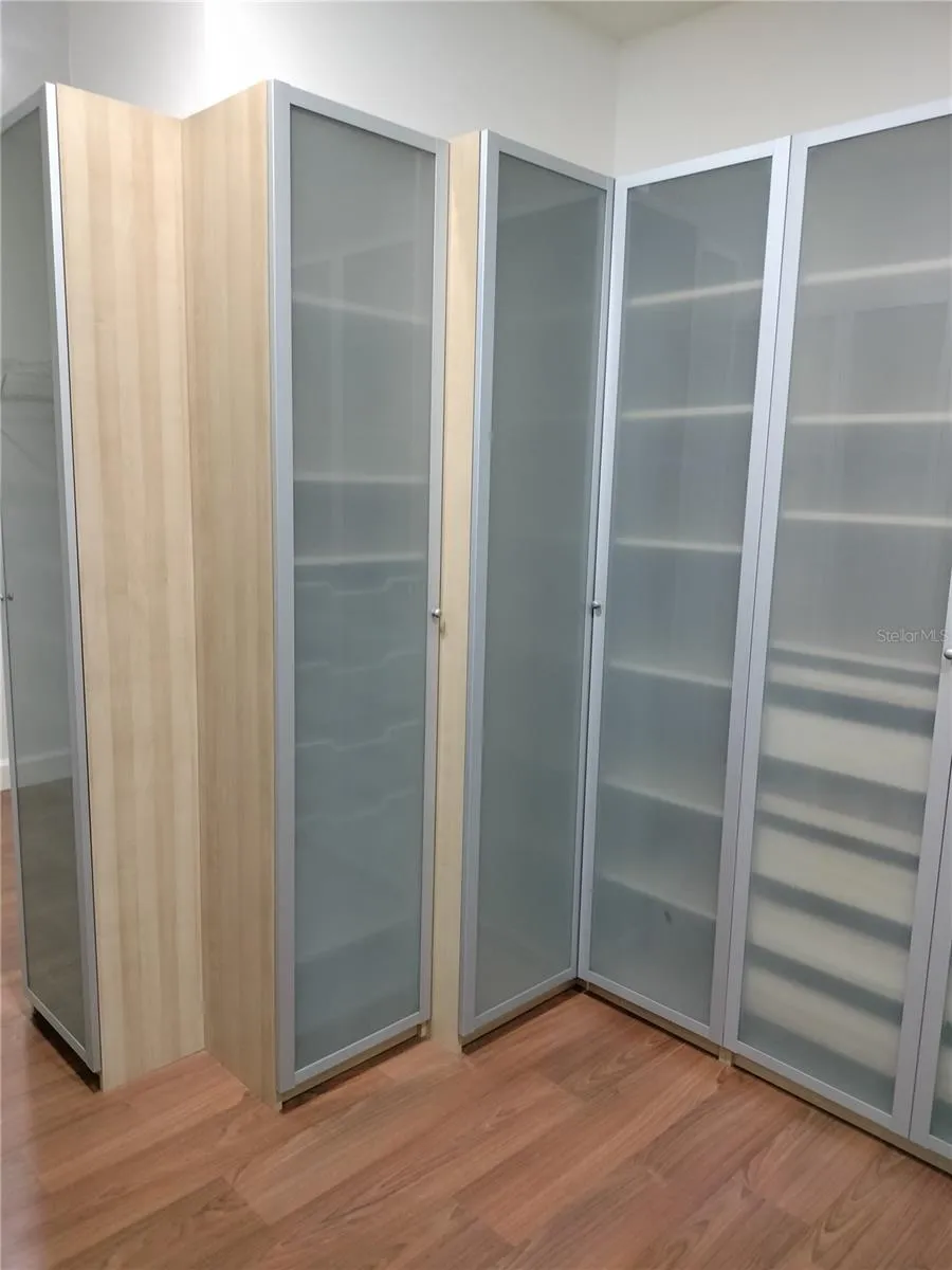 Master HERS closet